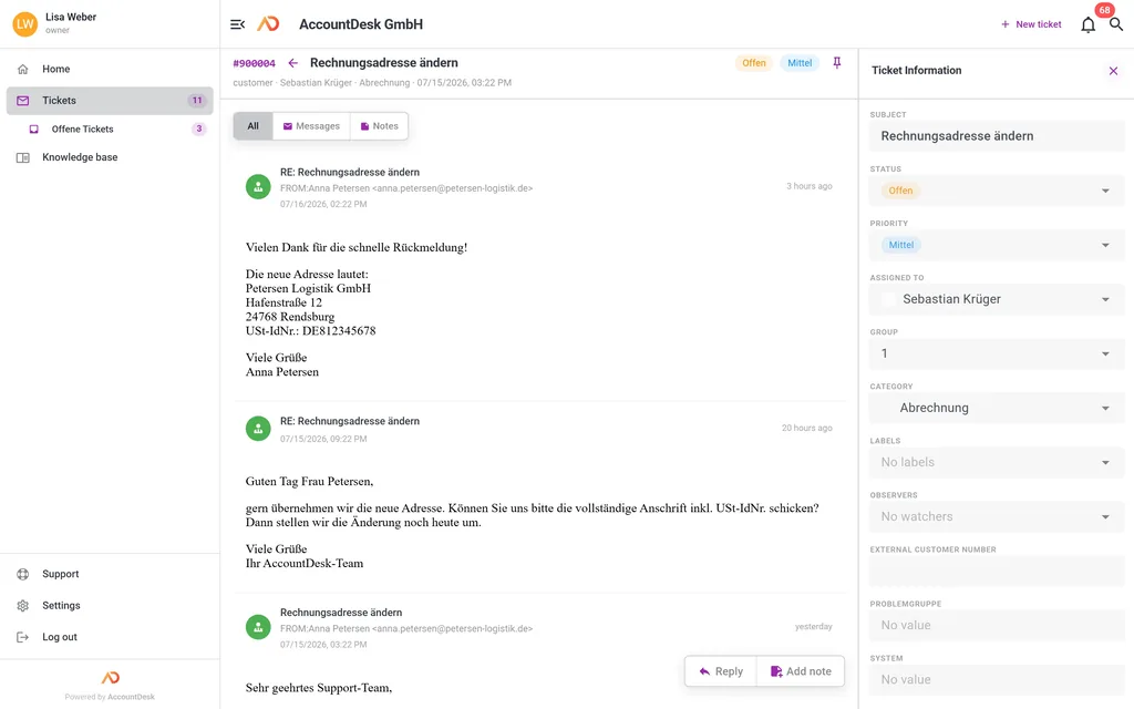 Ticket view in AccountDesk with conversation history and info sidebar